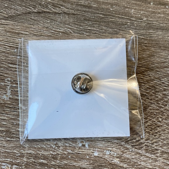 J.Crew Pin New PRICE FIRM - Picture 3 of 3